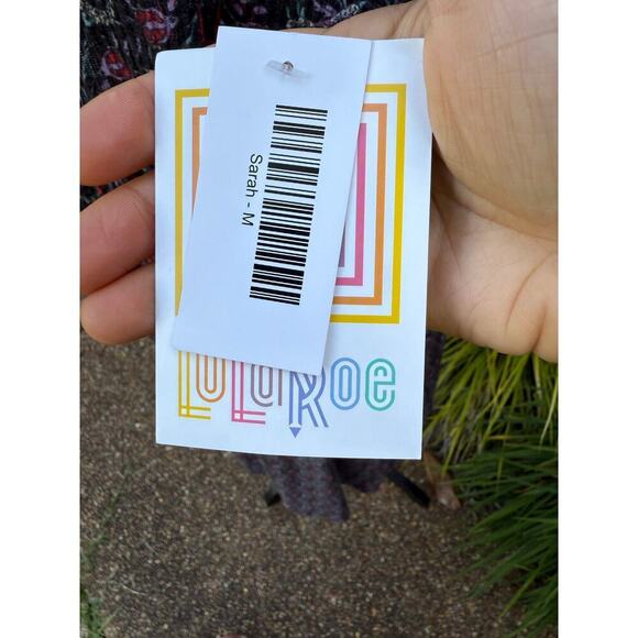 NWT Lularoe Multicolor Floral Partterm Sarah Cardigan Medium - Picture 4 of 5